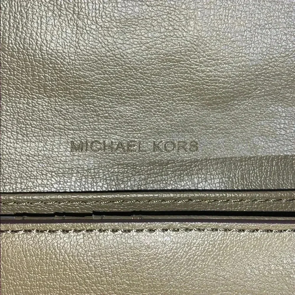 MICHAEL KORS JET SET TRIFOLD WALLET DUFFLE